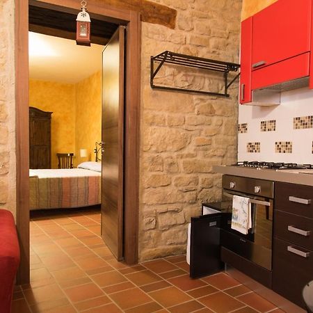 B&B La Casa Di Giulietta 카스텔메자노 외부 사진