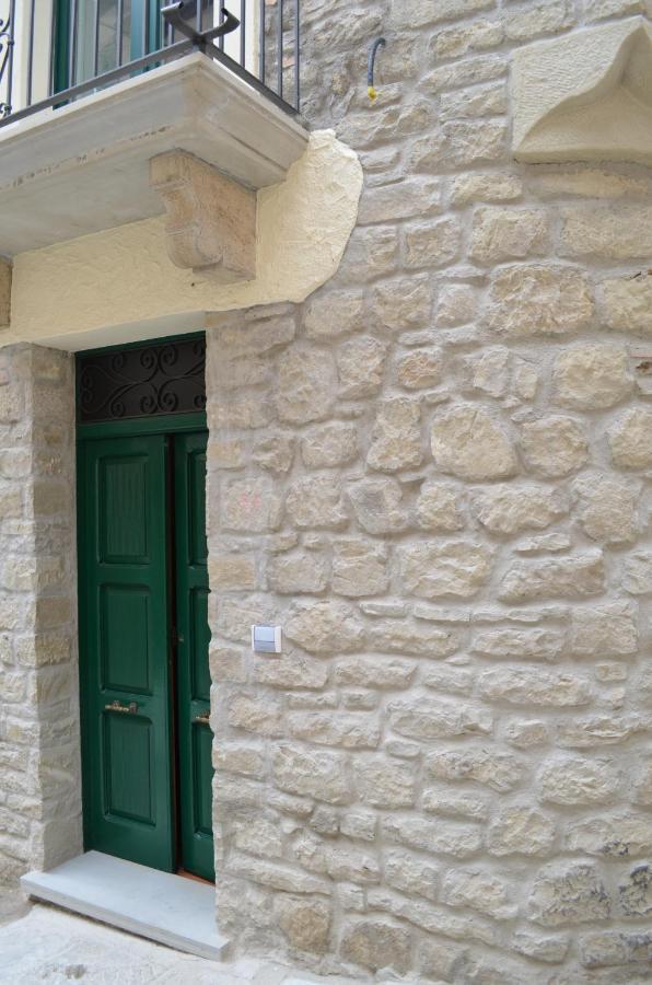 B&B La Casa Di Giulietta 카스텔메자노 외부 사진
